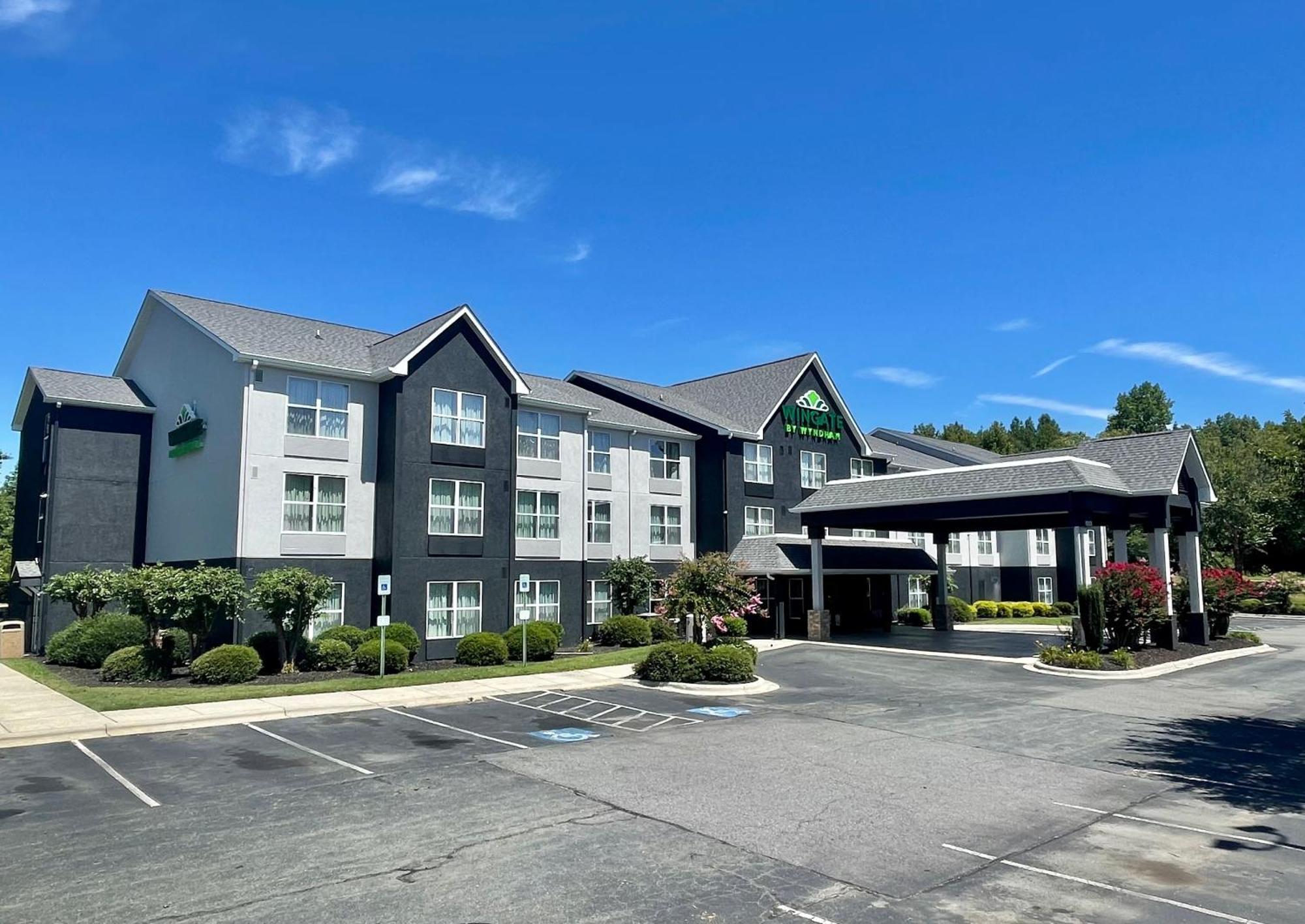 Wingate By Wyndham Matthews, Nc Hotel Exterior photo